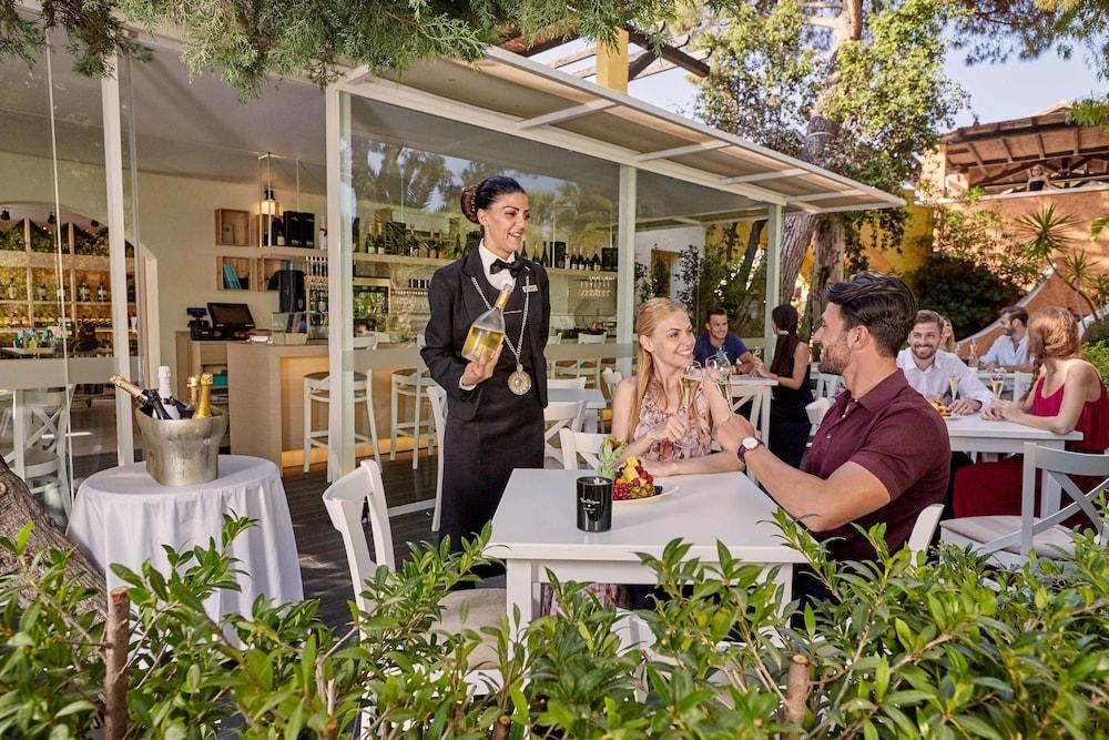 Forte Village Resort - Bouganville Santa Margherita di Pula Bagian luar foto
